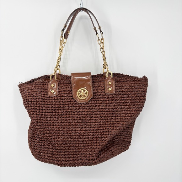 Tory Burch Handbags - Tory Burch Woven Straw Tote Bag Gold Chain Patent Leather Trim Coastal Boho